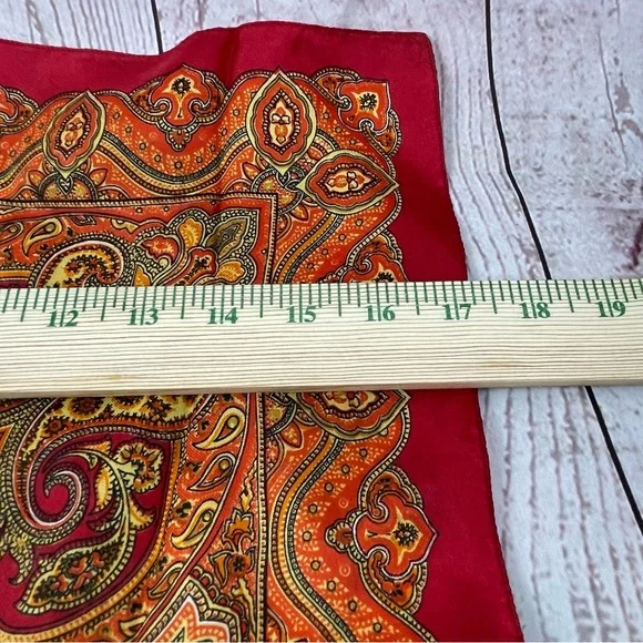 VTG LIBERTY LONDON 100% SILK PAISLEY MADE ENGLAND CLASSIC PERSIMMON ORANGE RED - Picture 6 of 6